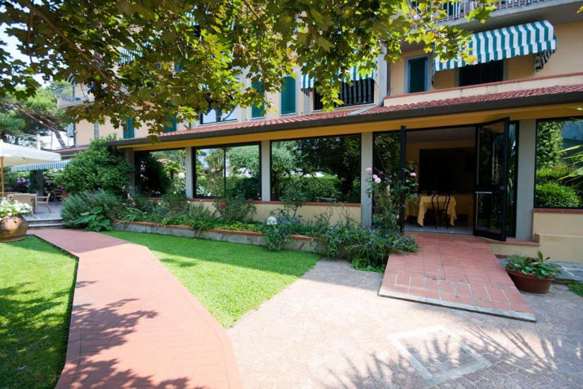 Hotel Gemma Del Mare Marina di Pietrasanta Extérieur photo